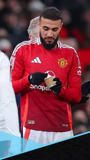 بالتمر والمياه.. لحظة كسر نصير مزراوي صيامه